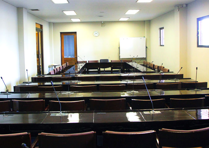 committee-room8