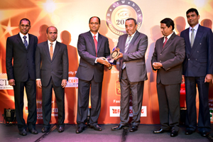 දෙමළ අංශයේ හොඳම වෙබ් අඩවියට හිමි සම්මානය ලබාගනිමින්