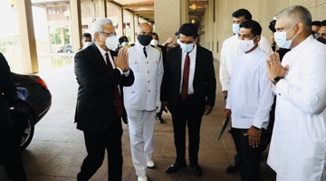 president-parl-visit-may